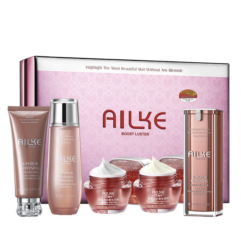 Meta  Digital Store  Silky Whitening  Skin Care Set